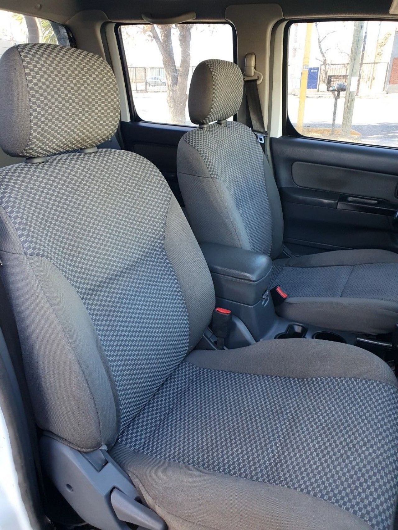Nissan Frontier Usada en Mendoza, deRuedas