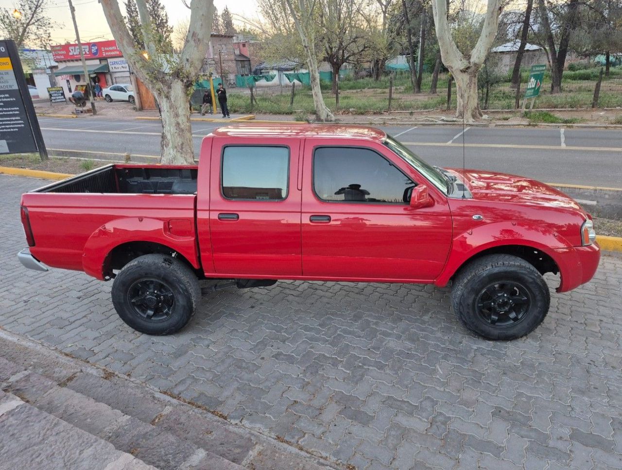 Nissan Frontier Usada en Mendoza, deRuedas