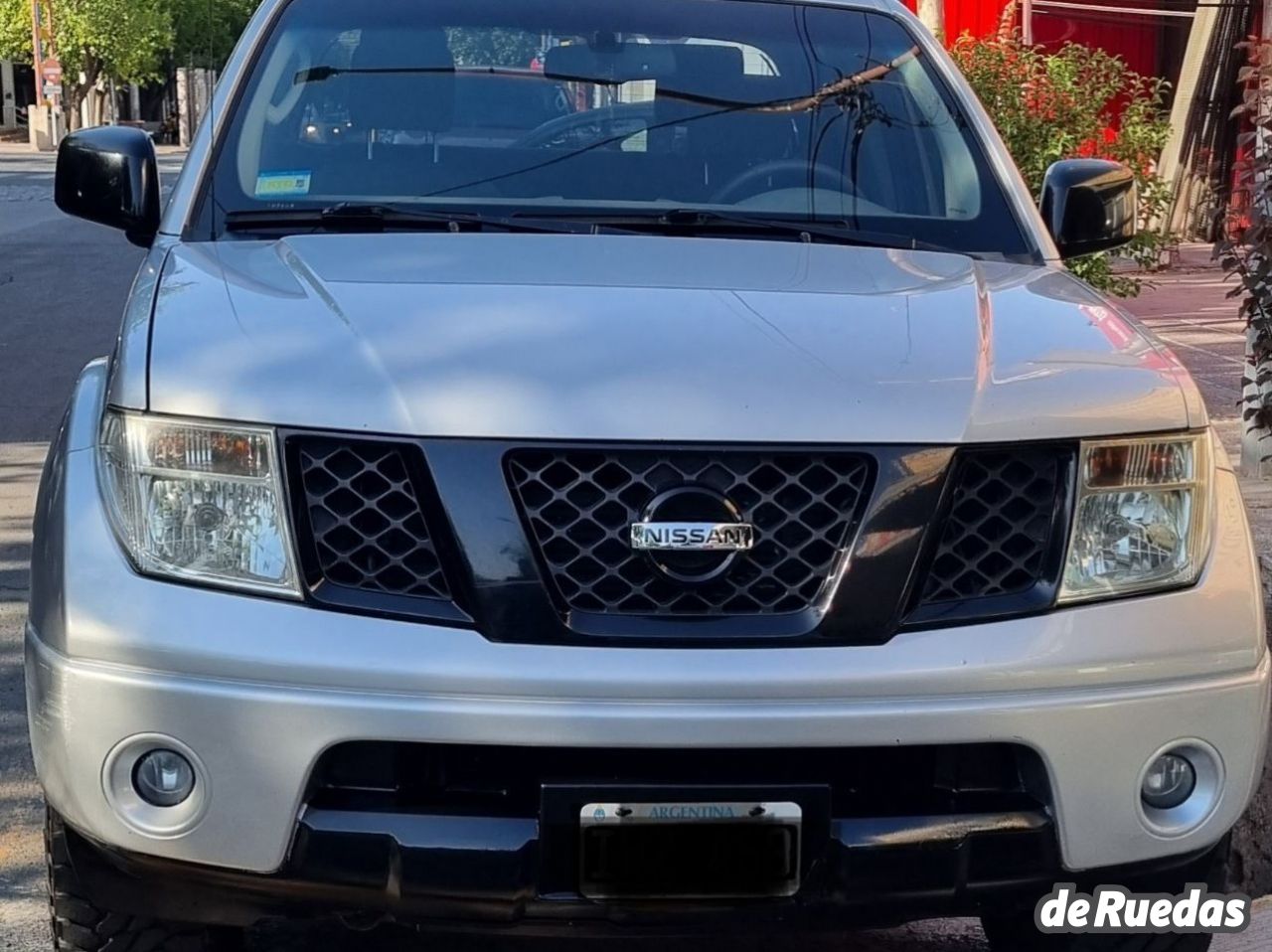 Nissan Frontier Usada en Mendoza, deRuedas