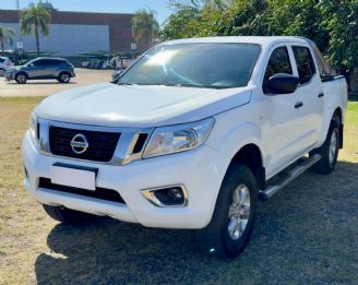 Nissan Frontier Usada en Córdoba Financiado
