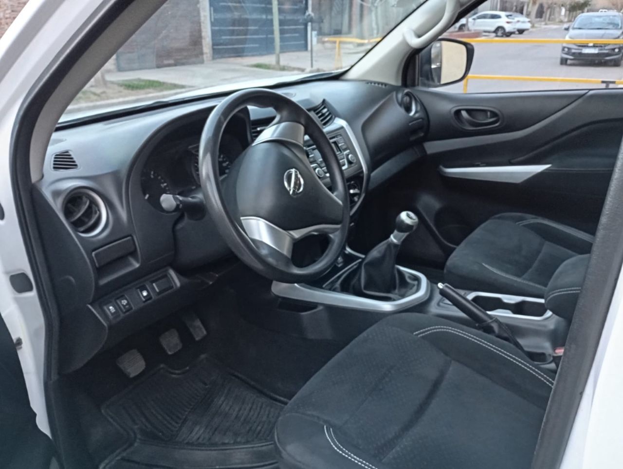 Nissan Frontier Usada en Mendoza, deRuedas