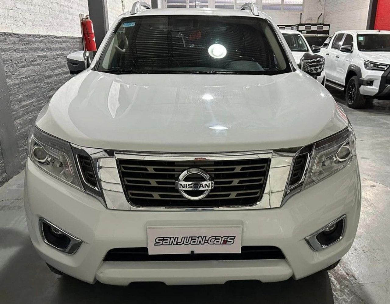 Nissan Frontier Usada en San Juan, deRuedas