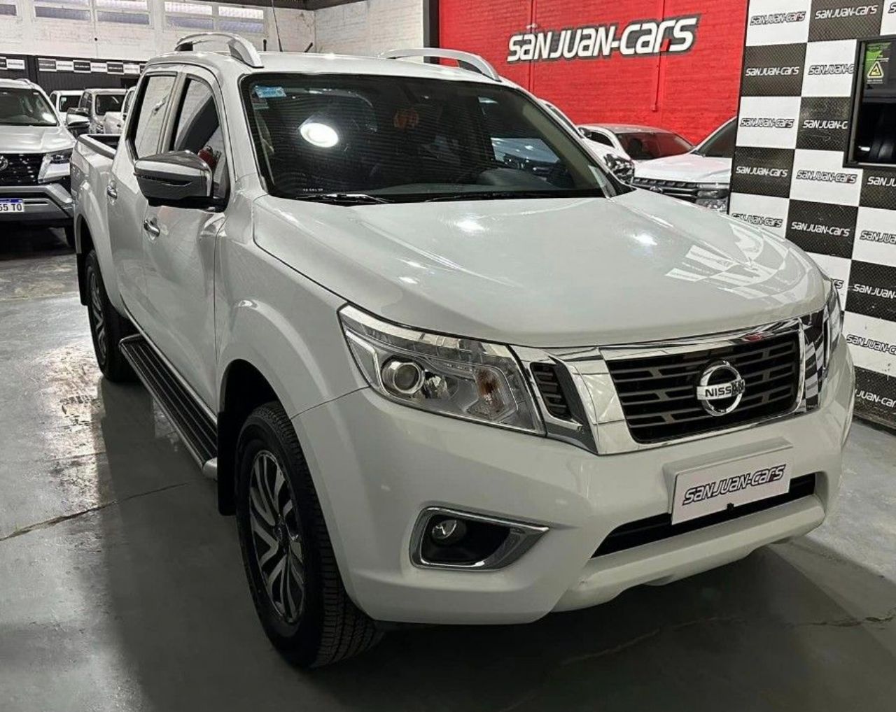 Nissan Frontier Usada en San Juan, deRuedas