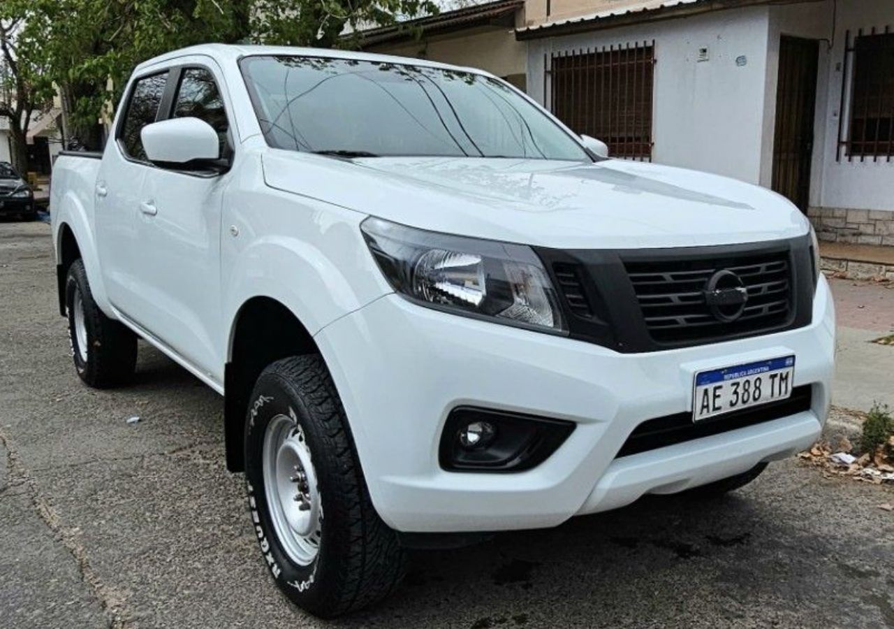 Nissan Frontier Usada en Mendoza, deRuedas