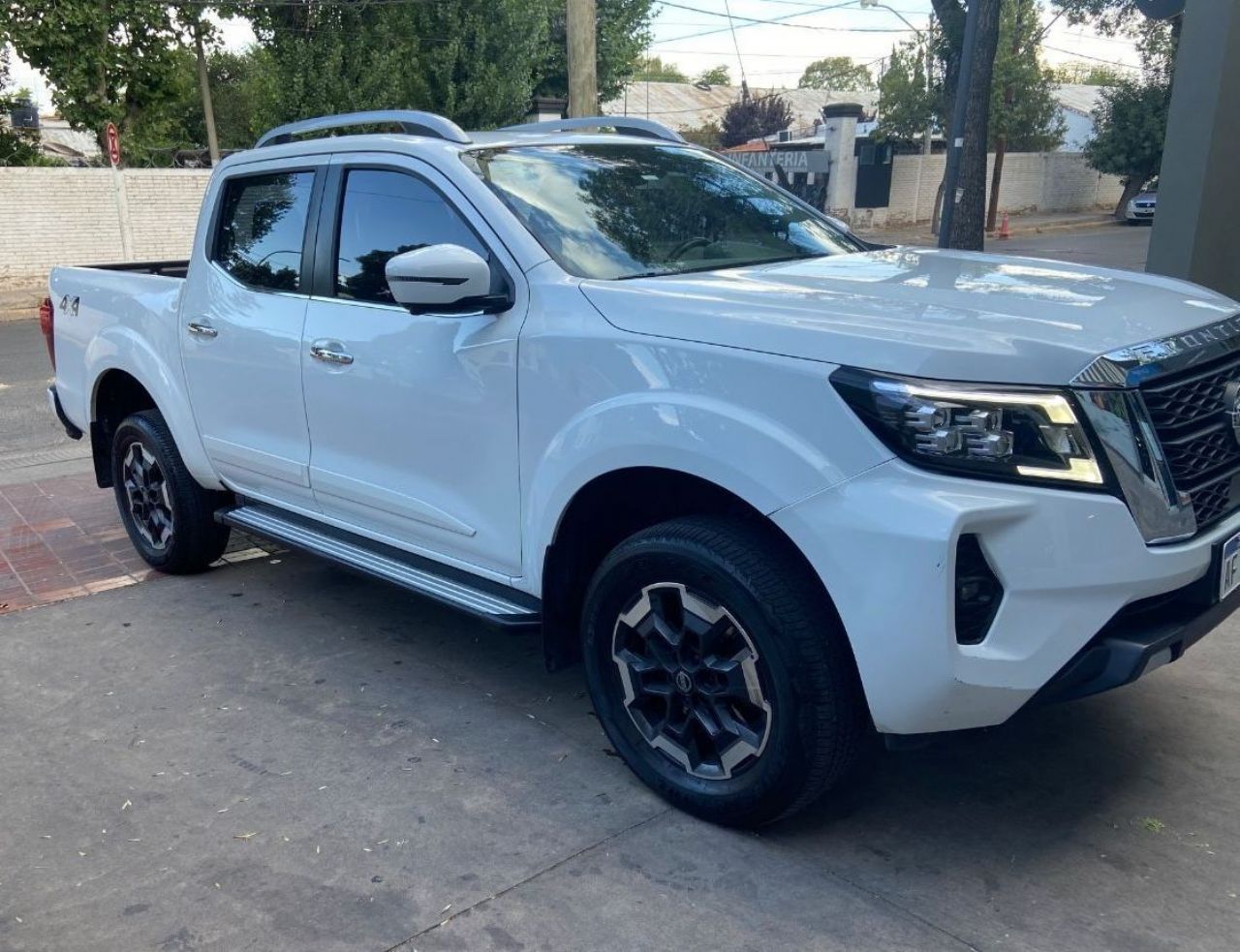 Nissan Frontier Usada en Mendoza, deRuedas