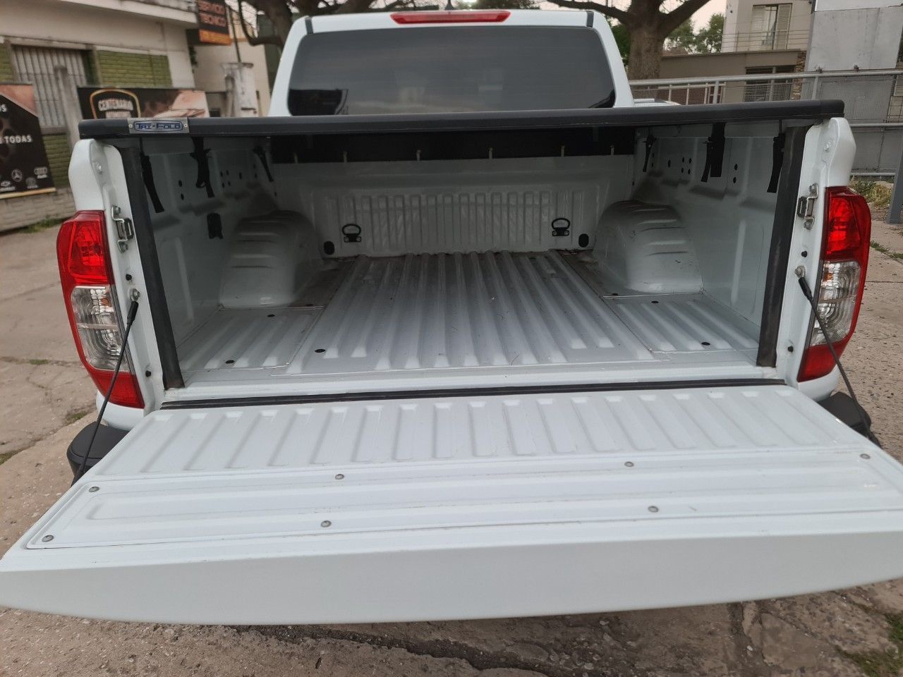 Nissan Frontier Usada en Santa Fe, deRuedas