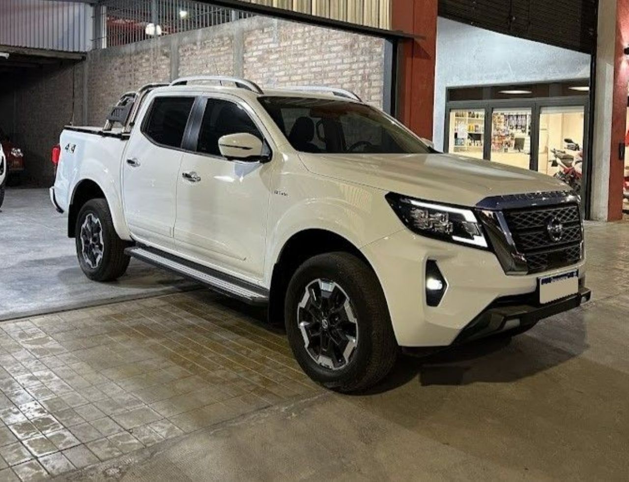 Nissan Frontier Usada en San Juan, deRuedas