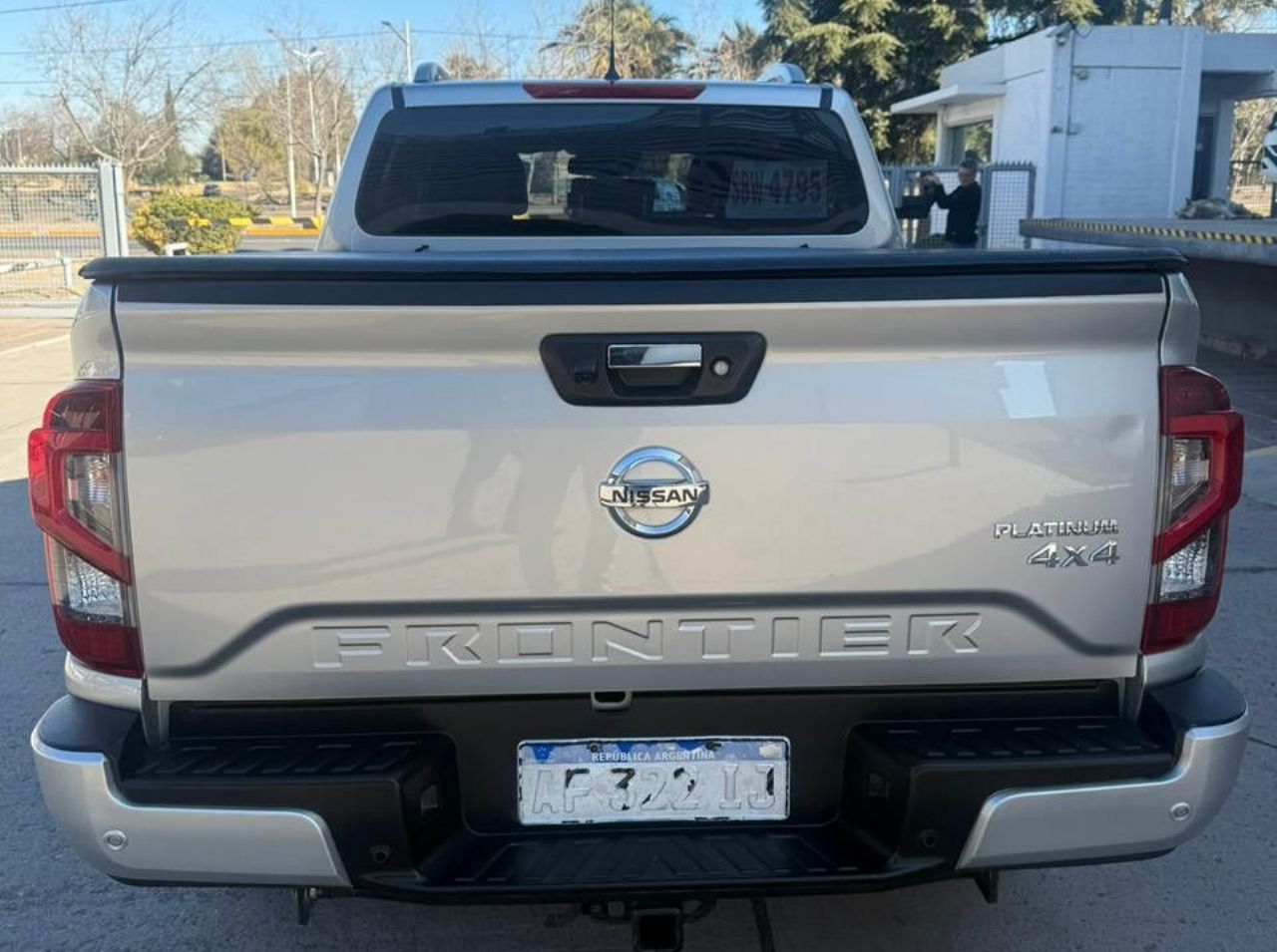 Nissan Frontier Usada en Mendoza, deRuedas