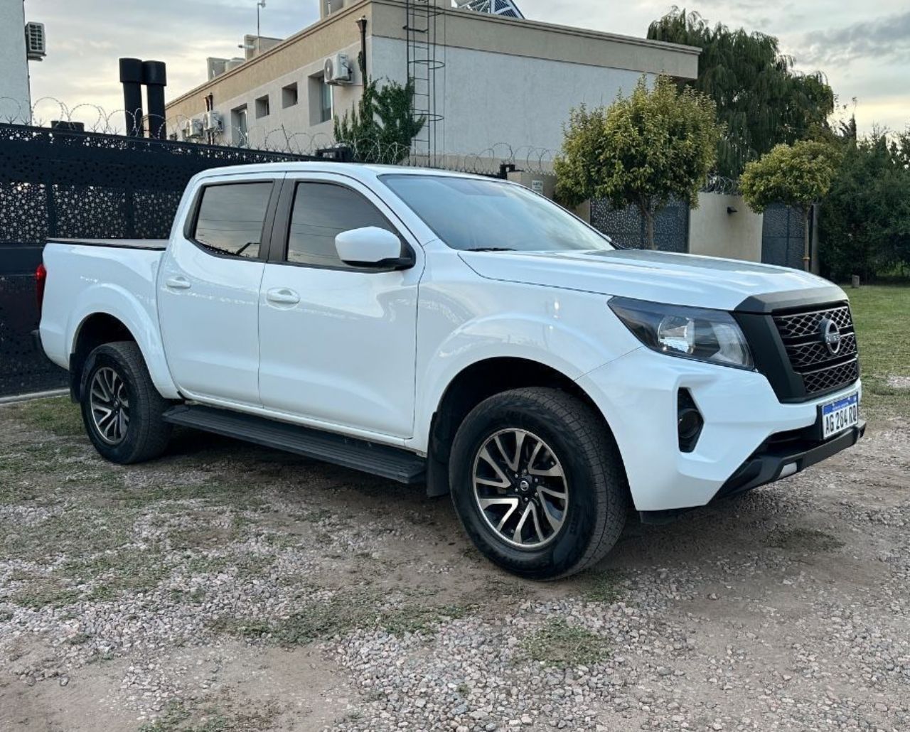 Nissan Frontier Usada en San Luis, deRuedas