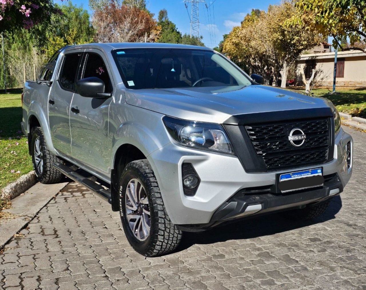 Nissan Frontier Usada en Mendoza, deRuedas