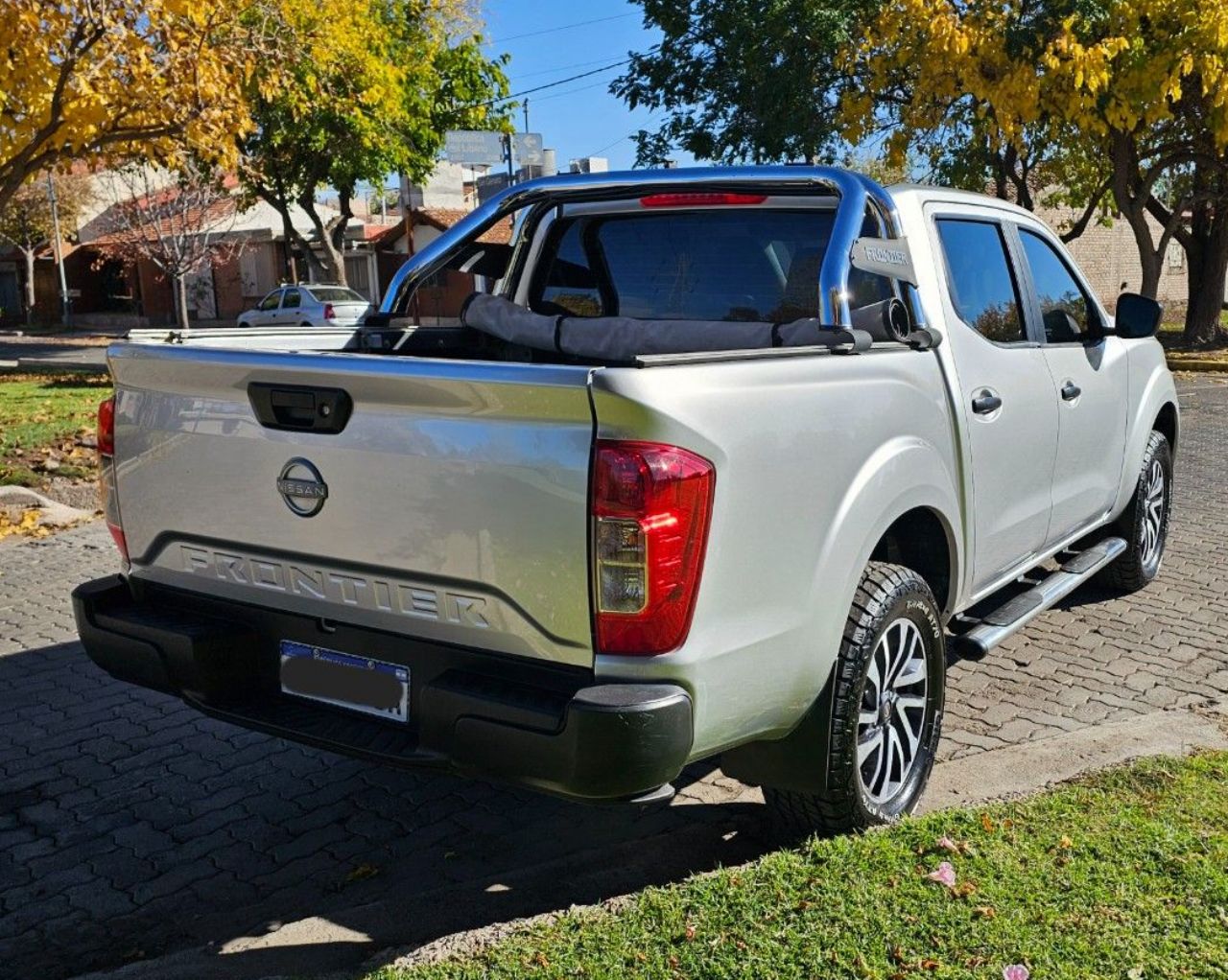 Nissan Frontier Usada en Mendoza, deRuedas