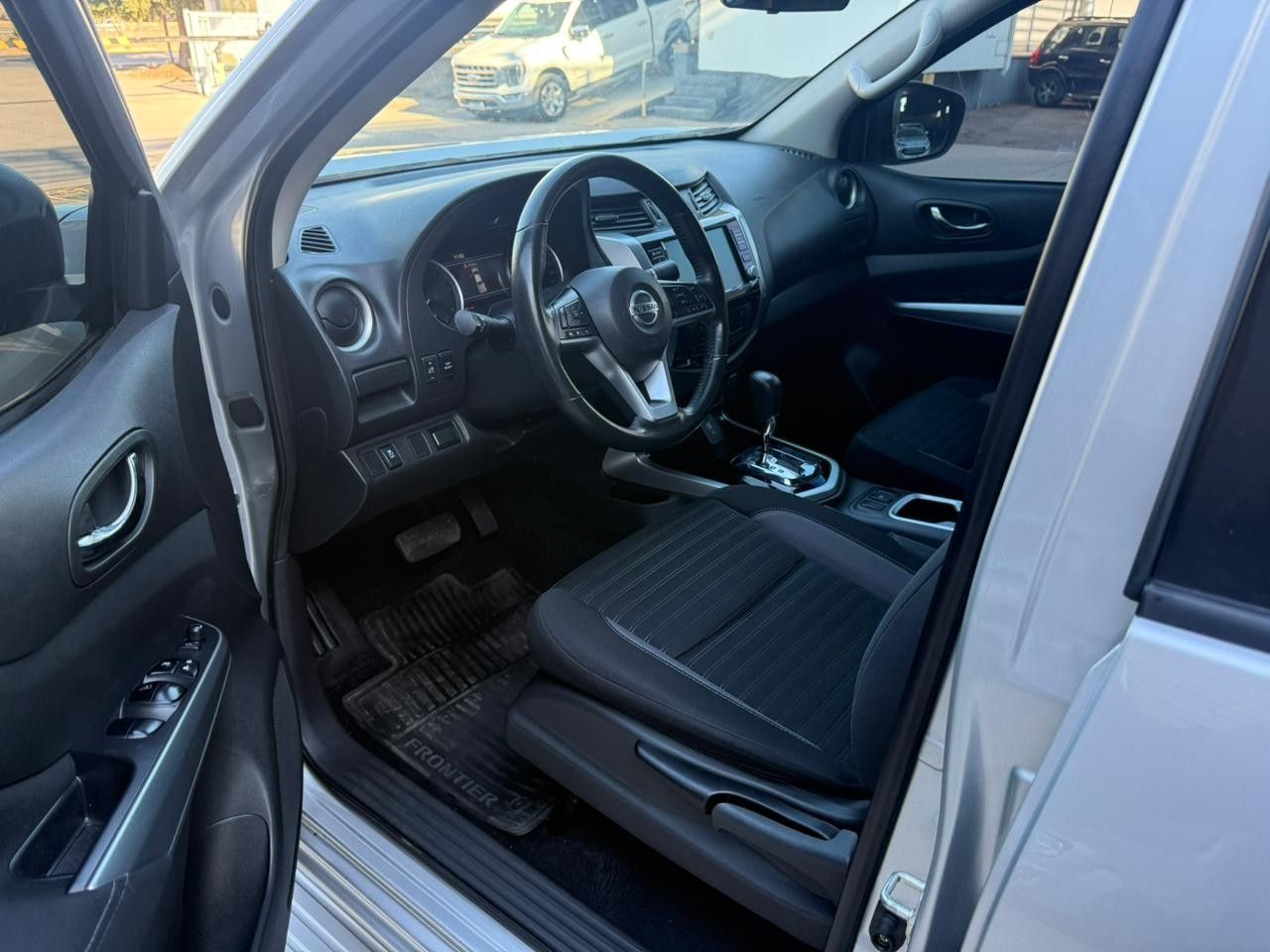 Nissan Frontier Usada en Mendoza, deRuedas