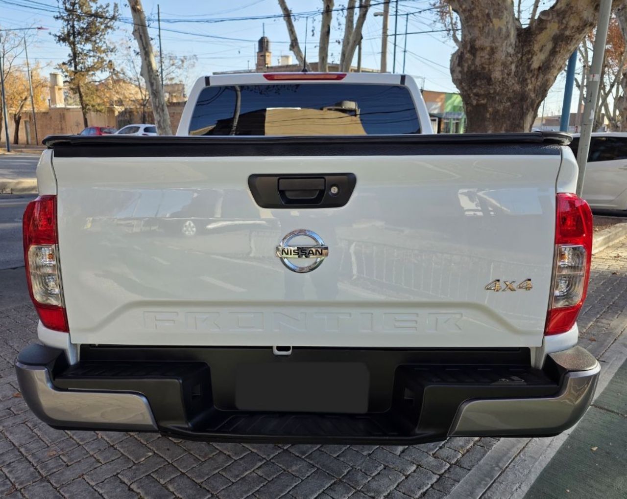 Nissan Frontier Usada en Mendoza, deRuedas