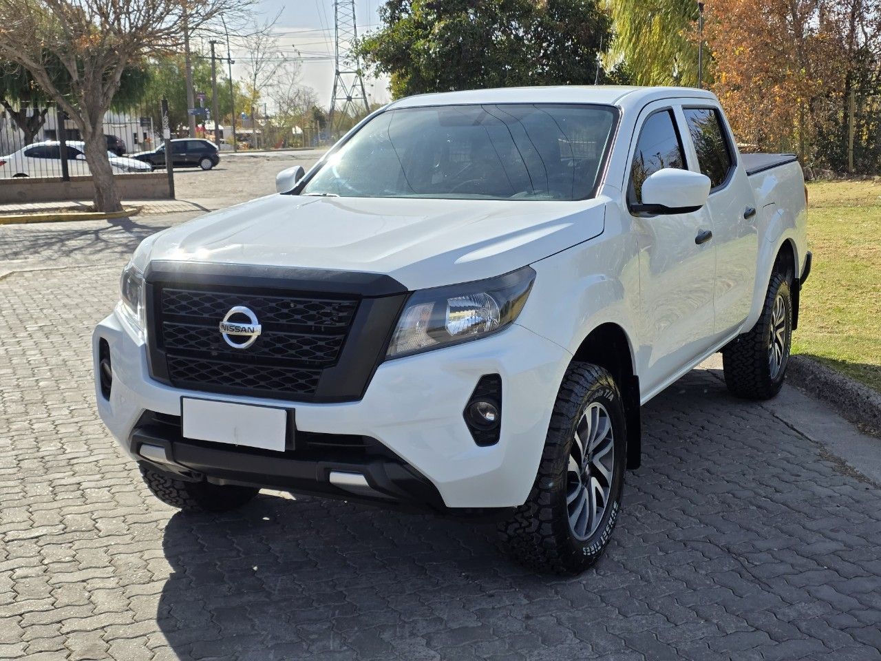Nissan Frontier Usada en Mendoza, deRuedas