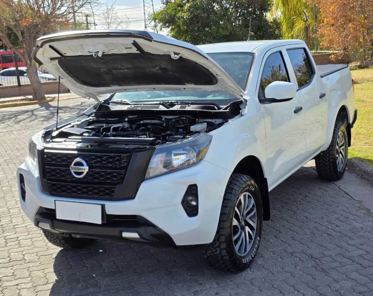 Nissan Frontier Usada en Mendoza, deRuedas