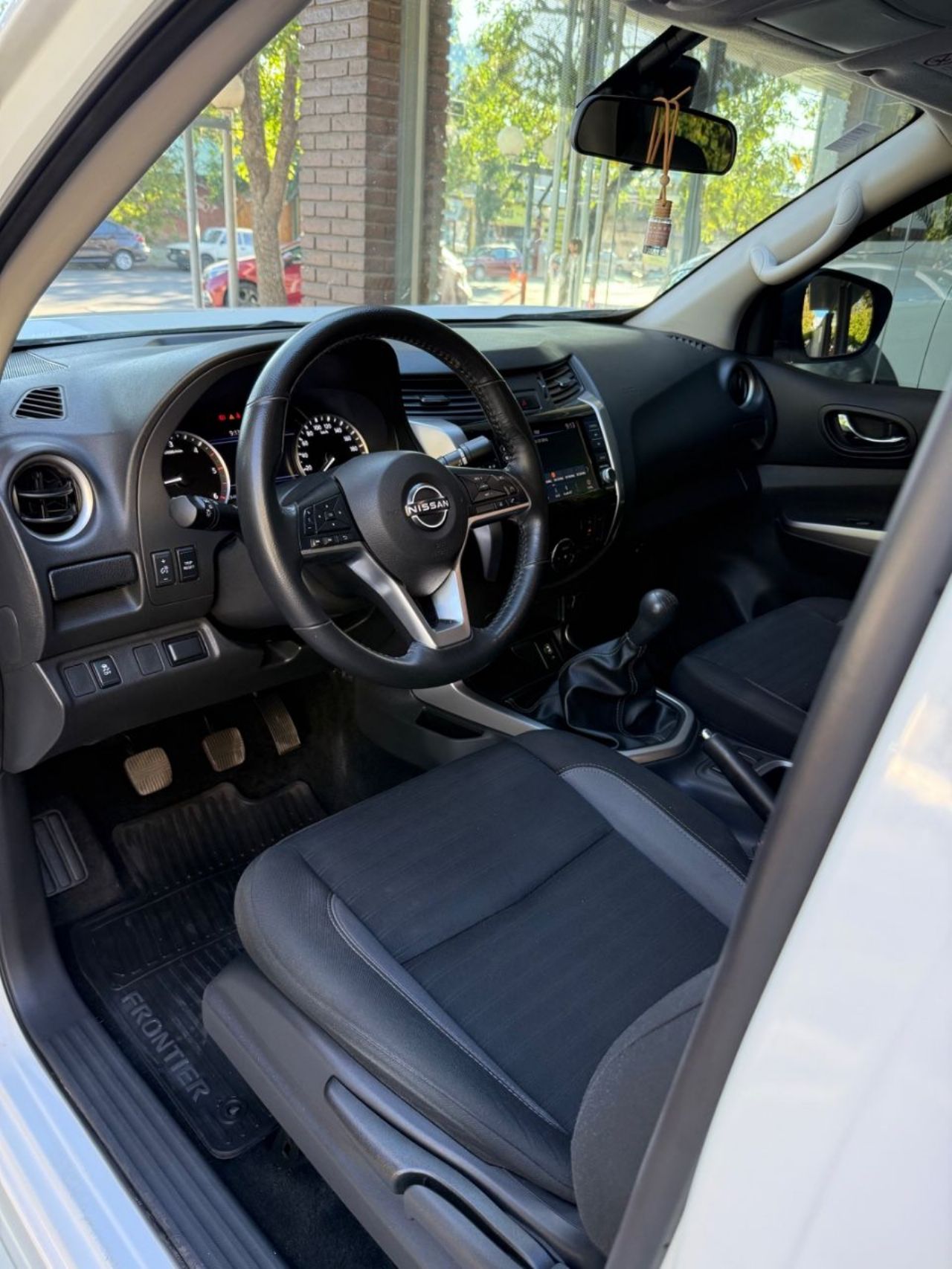 Nissan Frontier Usada Financiado en Mendoza, deRuedas