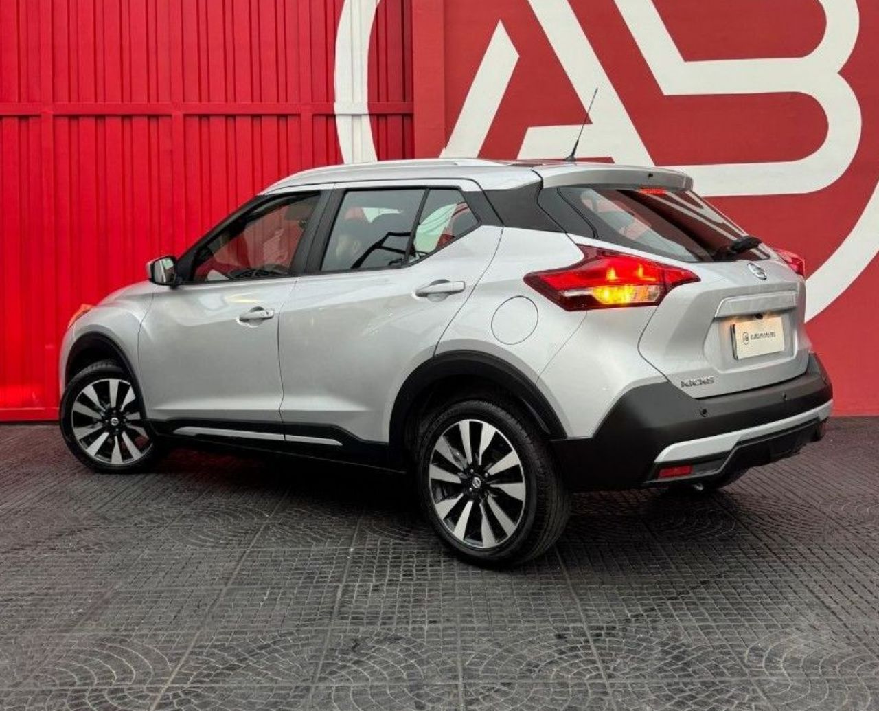 Nissan Kicks Usado Financiado en Córdoba, deRuedas