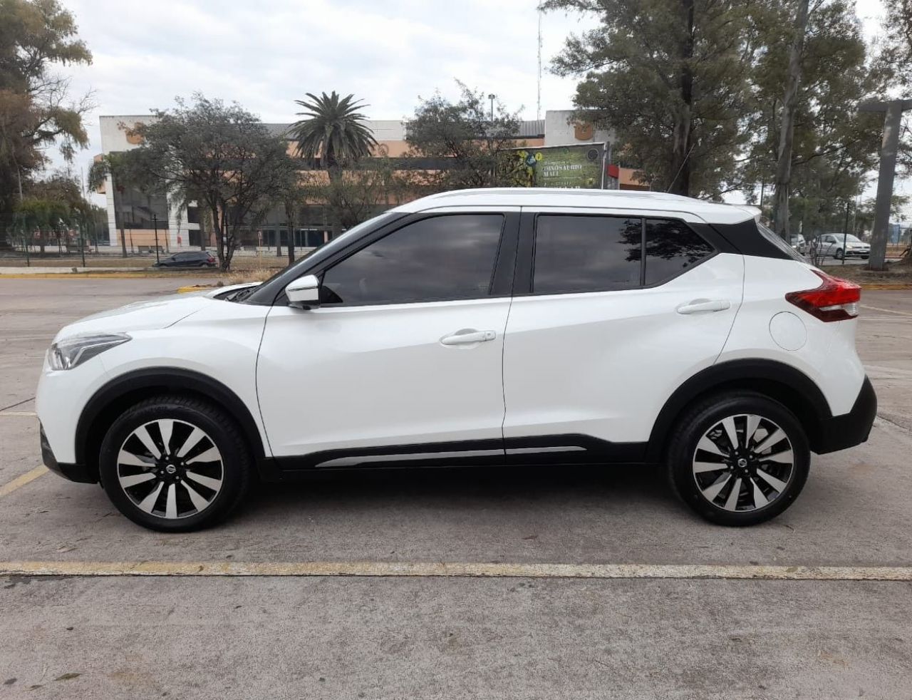 Nissan Kicks Usado Financiado en Córdoba, deRuedas