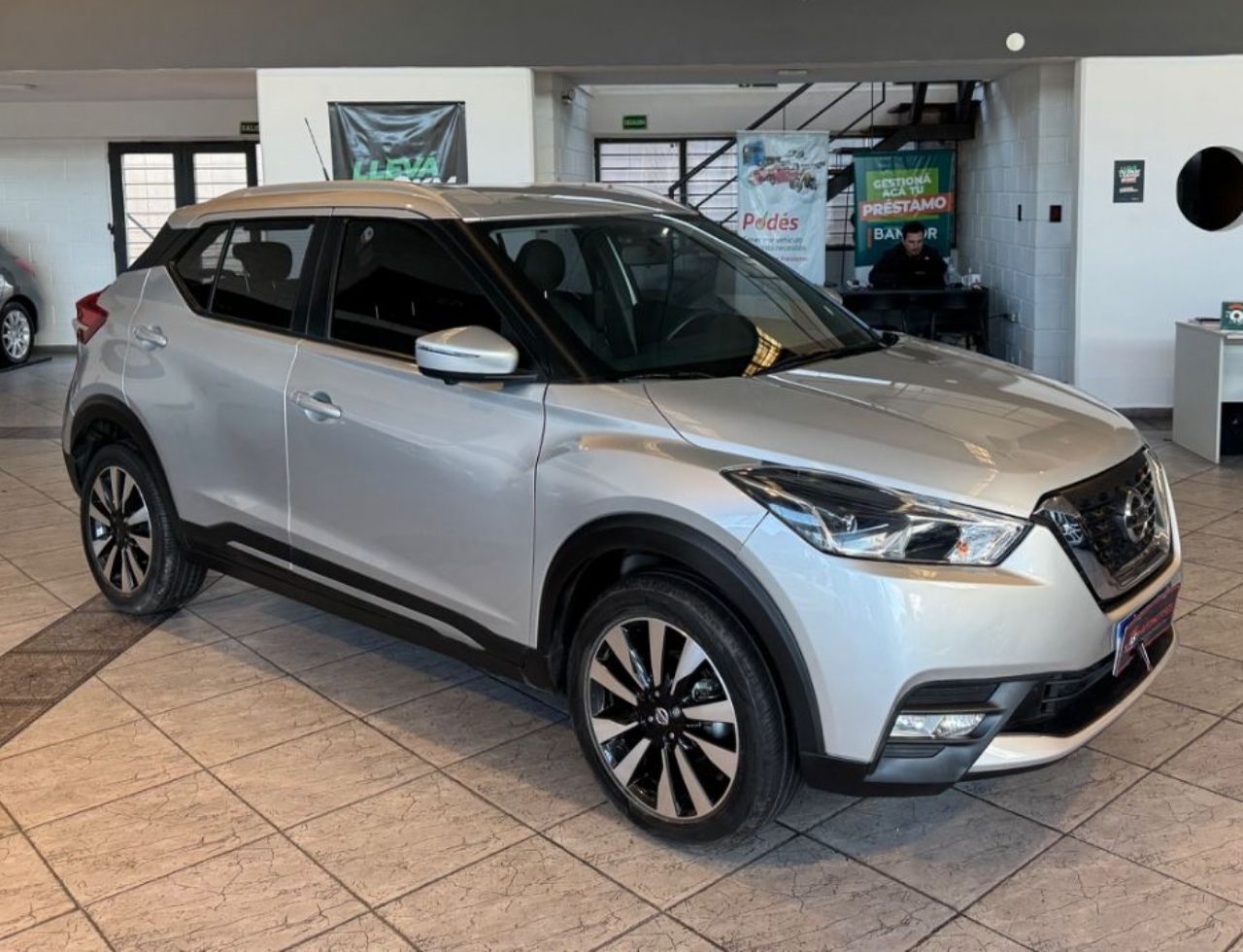 Nissan Kicks Usado Financiado en Córdoba, deRuedas