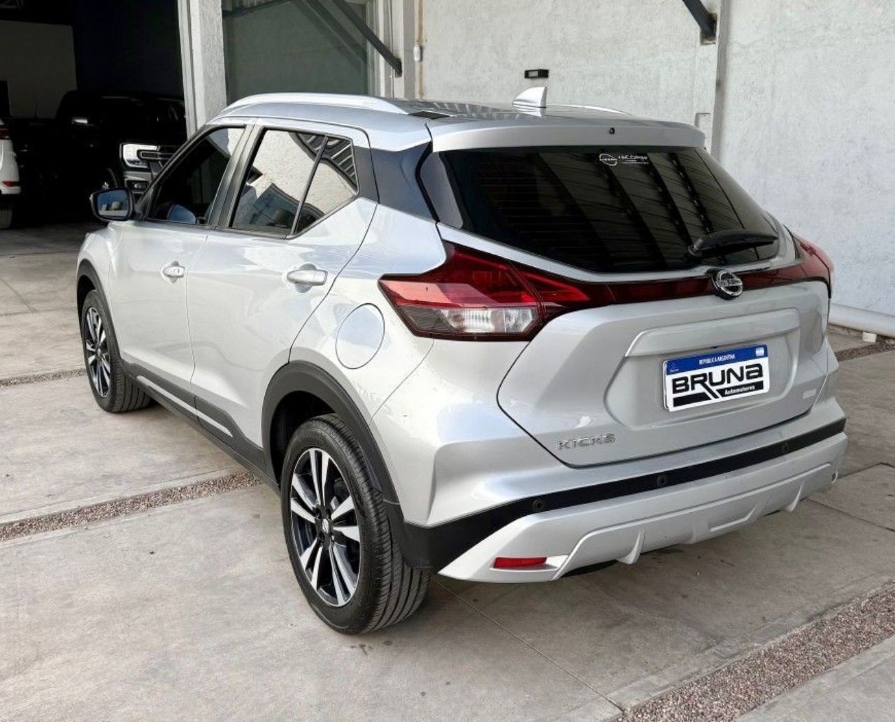 Nissan Kicks Usado Financiado en Mendoza, deRuedas