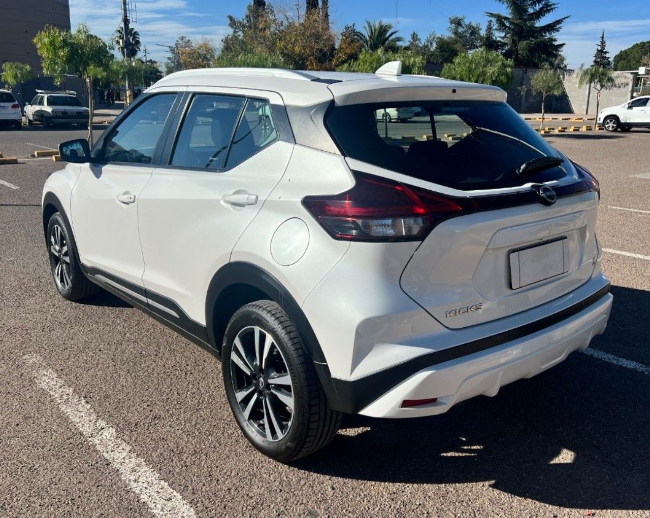 Nissan Kicks Usado Financiado en Mendoza, deRuedas