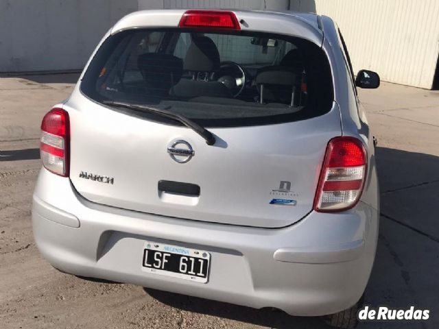 Nissan March Usado en Mendoza, deRuedas