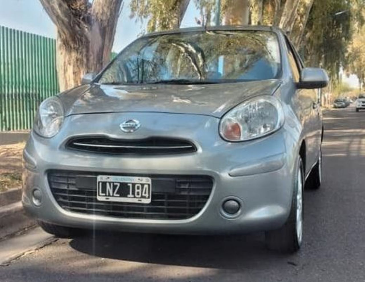 Nissan March Usado en Mendoza, deRuedas