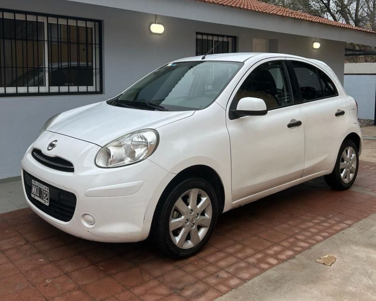 Nissan March Usado en Mendoza, deRuedas