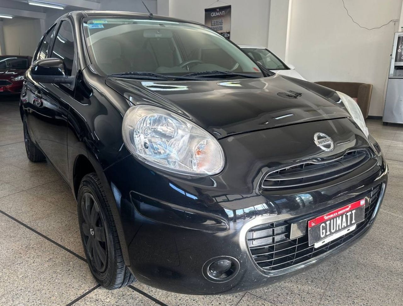 Nissan March Usado en Mendoza, deRuedas