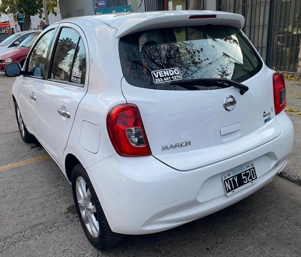 Nissan March Usado en Mendoza, deRuedas