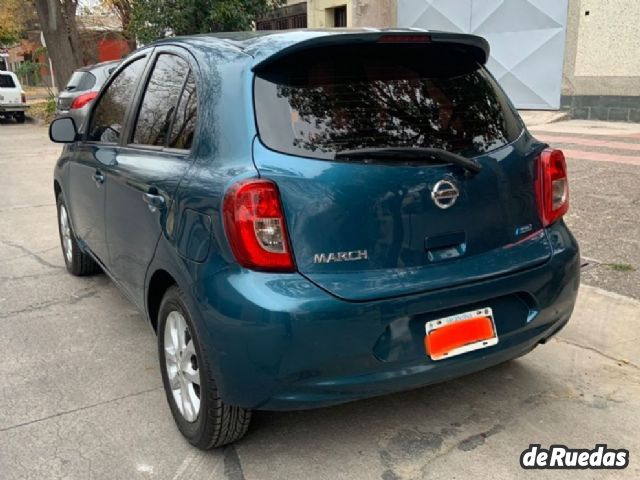 Nissan March Usado en Mendoza, deRuedas