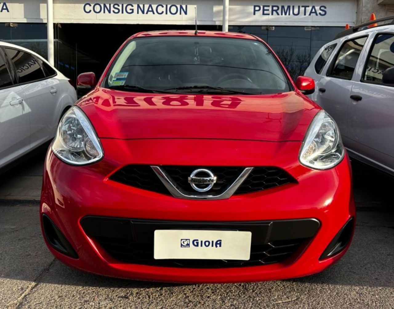 Nissan March Usado en Mendoza, deRuedas
