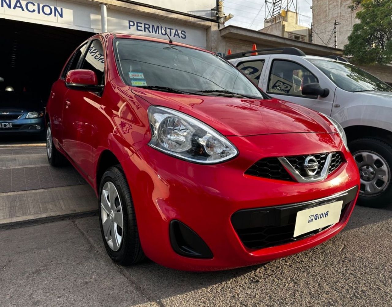 Nissan March Usado en Mendoza, deRuedas