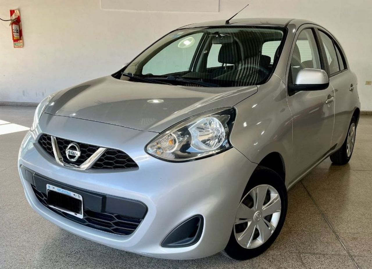 Nissan March Usado en Córdoba, deRuedas