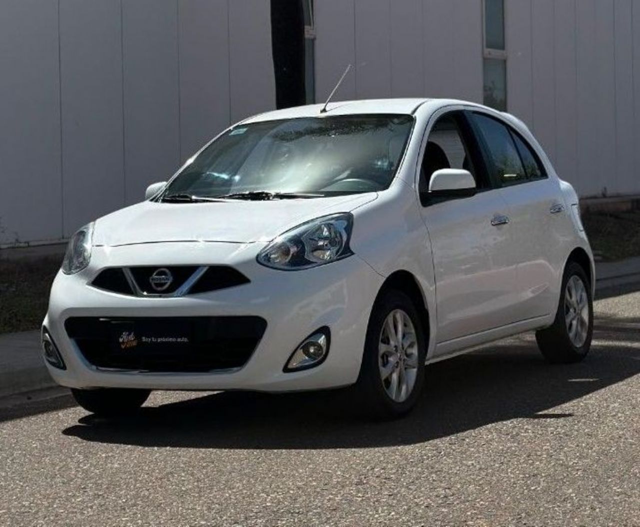 Nissan March Usado en Mendoza, deRuedas
