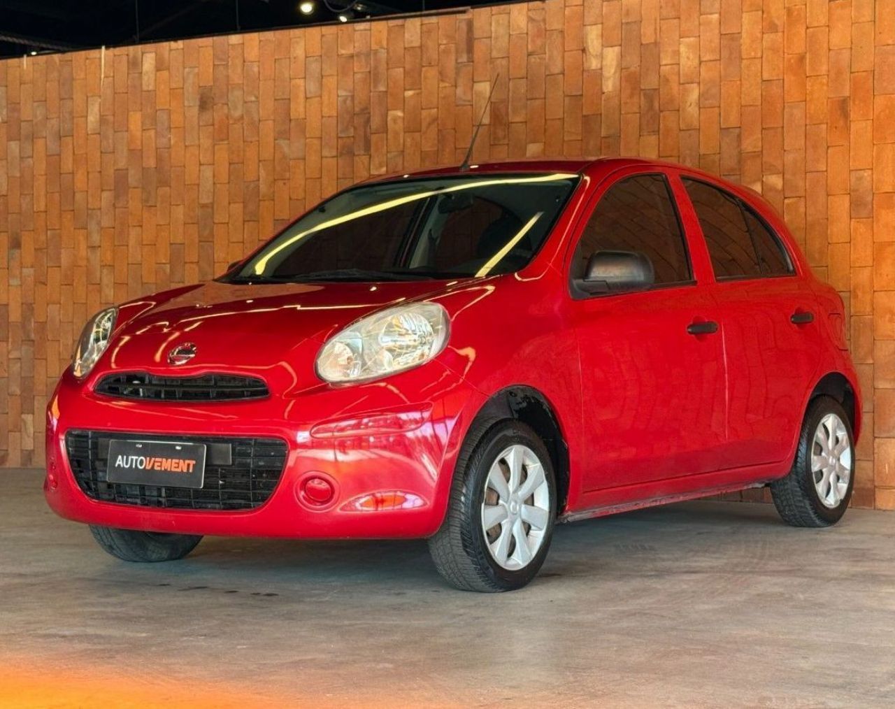 Nissan March Usado en Córdoba, deRuedas