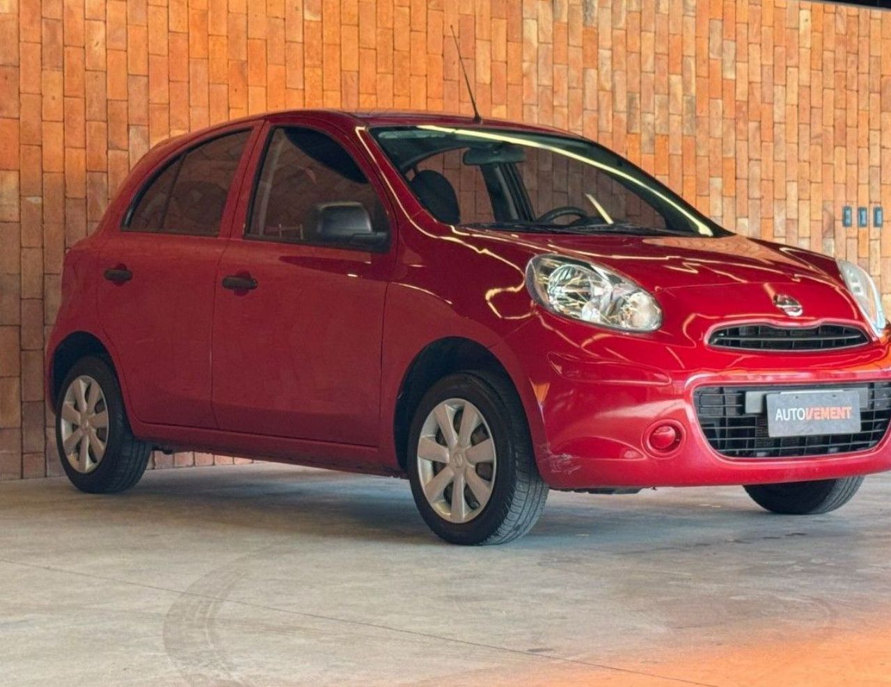 Nissan March Usado en Córdoba, deRuedas