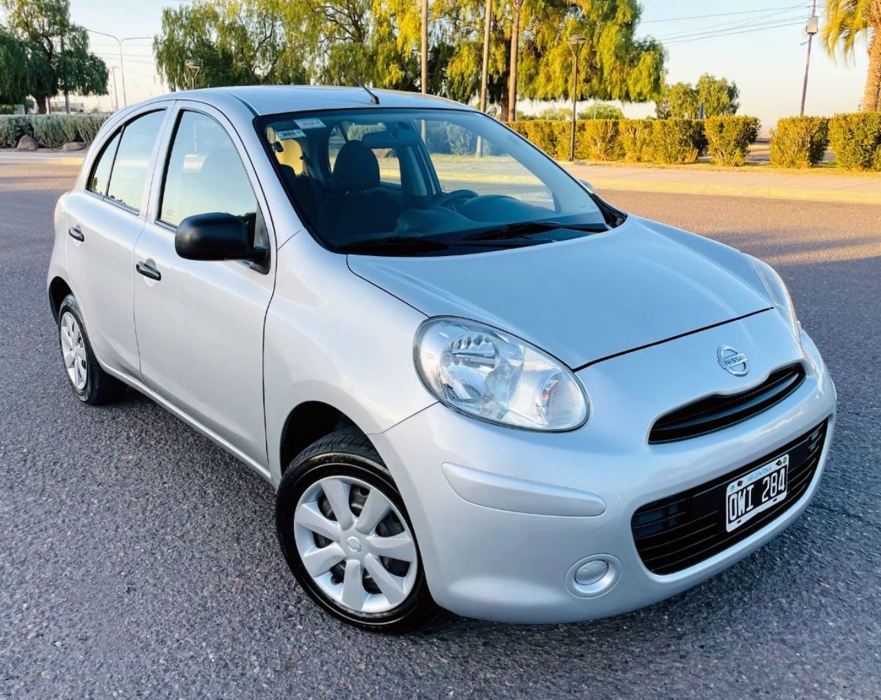 Nissan March Usado Financiado en Mendoza, deRuedas