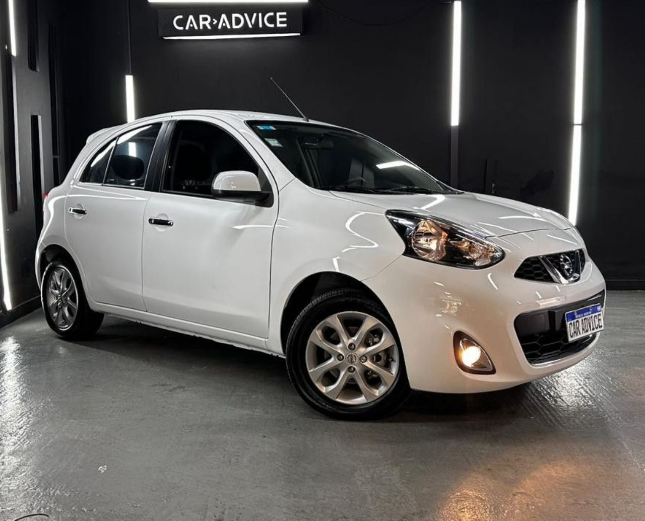 Nissan March Usado en Córdoba, deRuedas