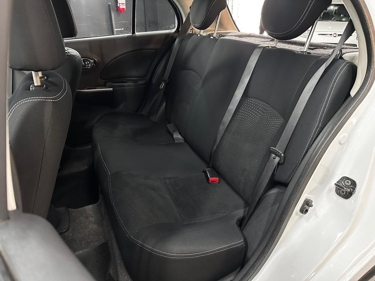 Nissan March Usado en Córdoba, deRuedas