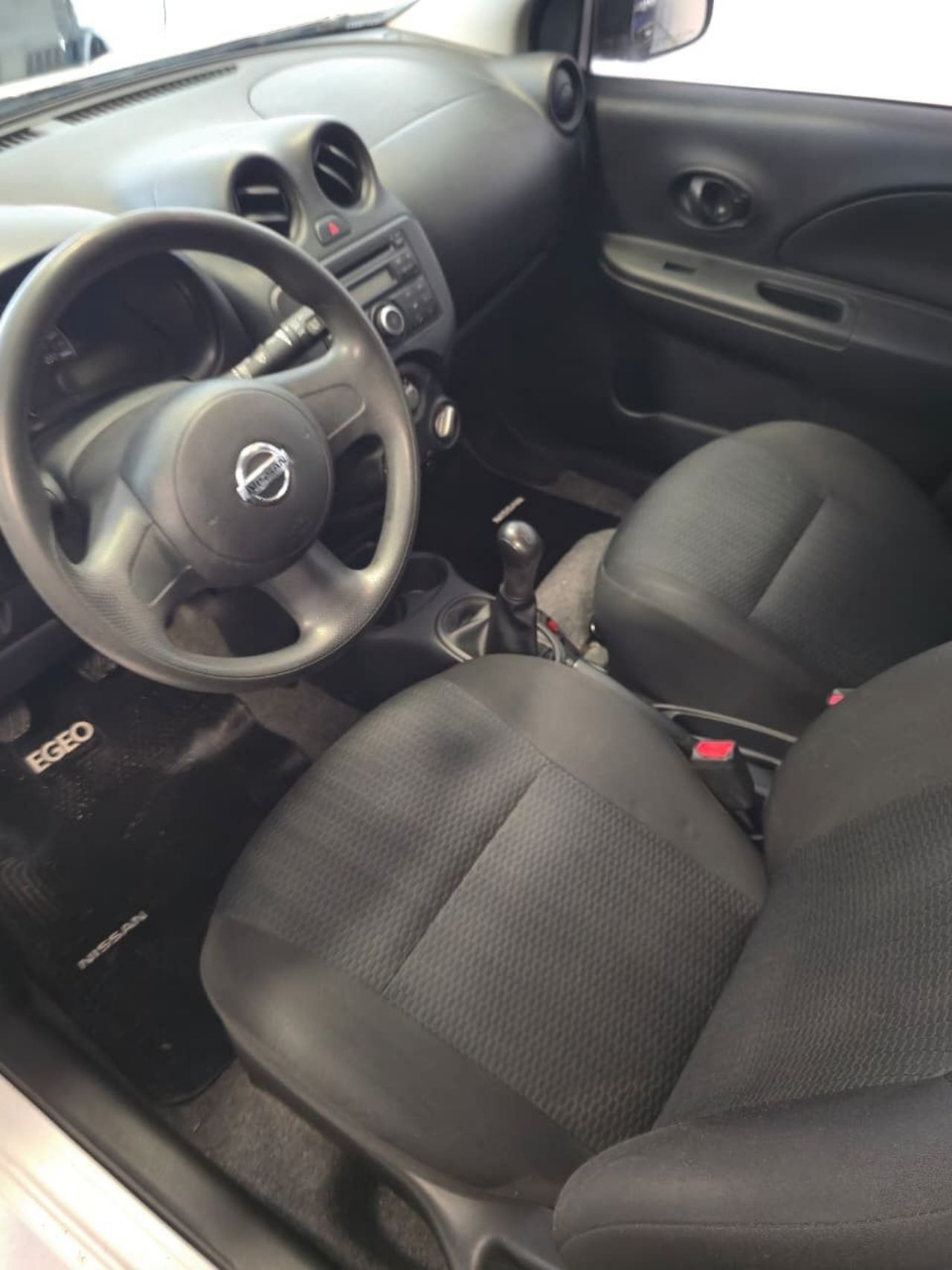 Nissan March Usado Financiado en Mendoza, deRuedas