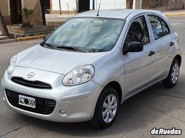 Nissan March Usado en Mendoza, deRuedas