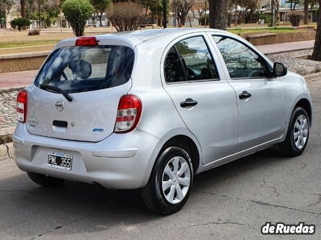 Nissan March Usado en Mendoza, deRuedas