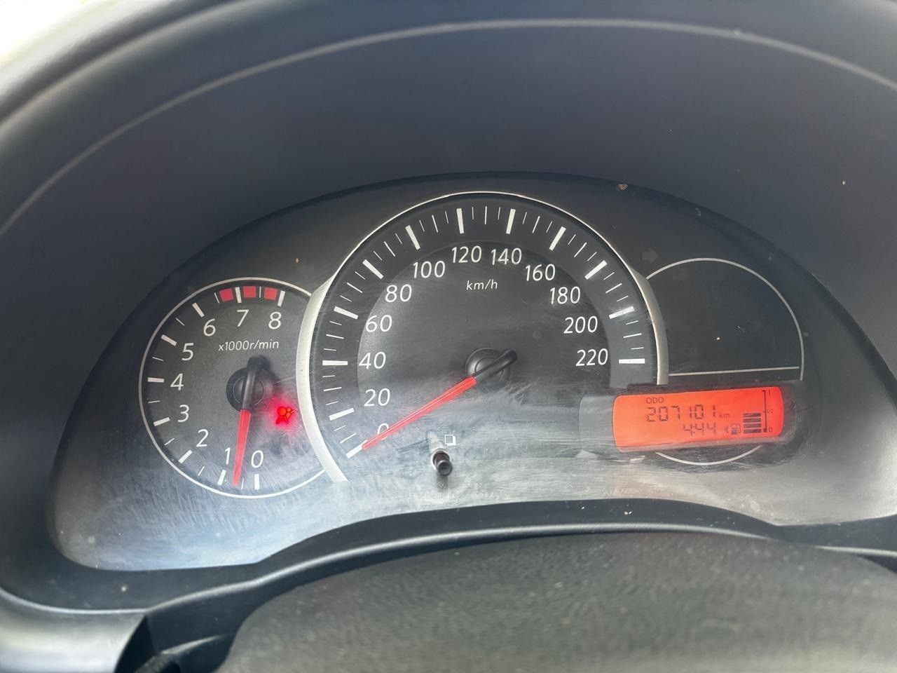Nissan March Usado en Mendoza, deRuedas