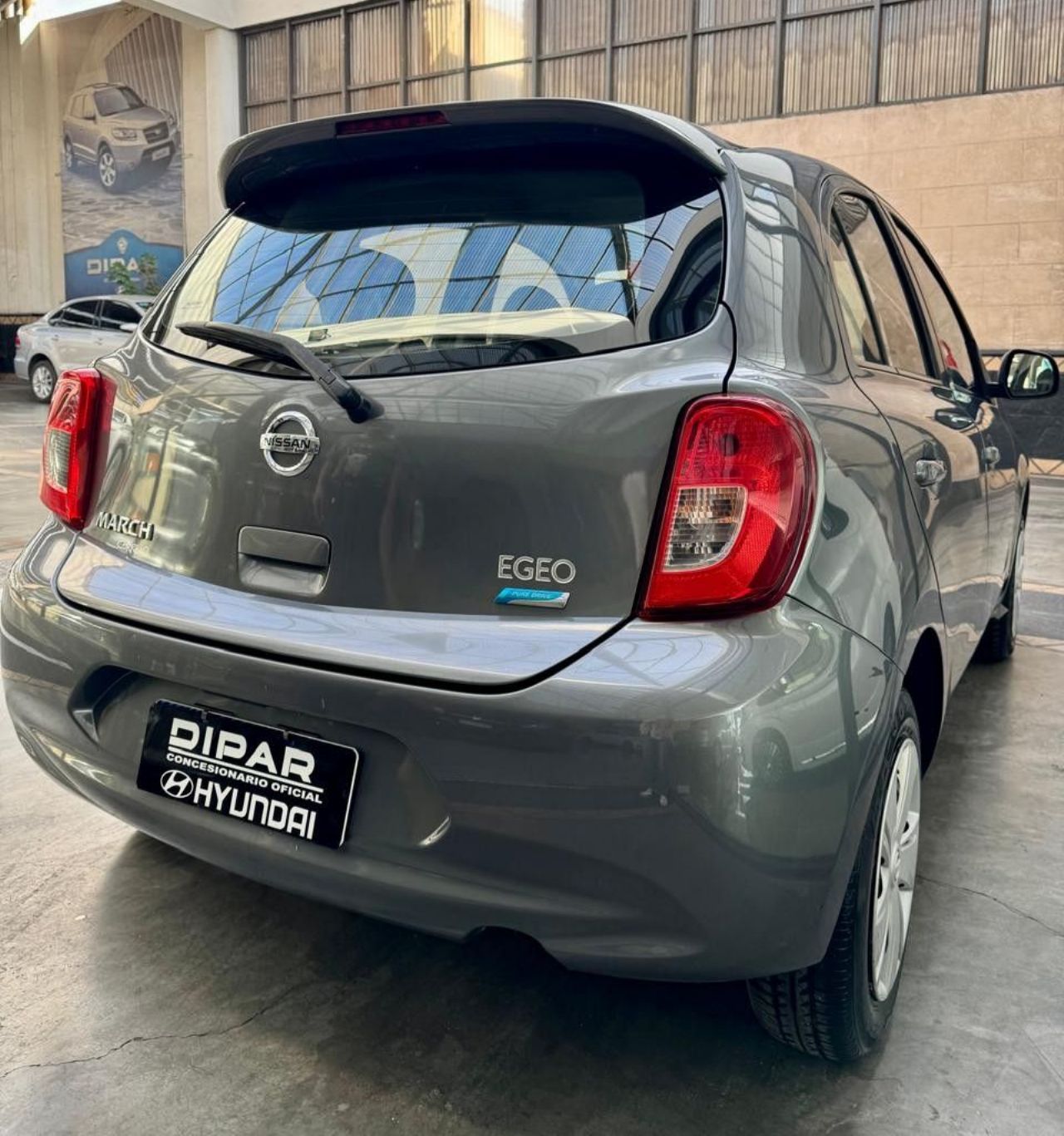 Nissan March Usado en Mendoza, deRuedas