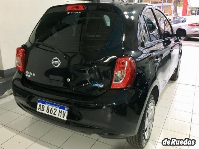 Nissan March Usado en Mendoza, deRuedas