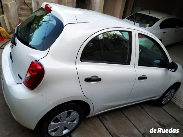 Nissan March Usado en Mendoza, deRuedas