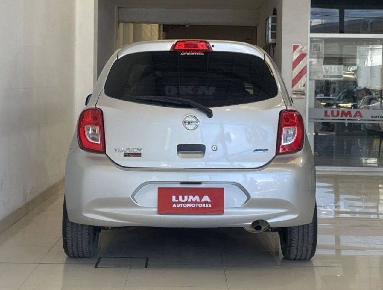 Nissan March Usado Financiado en Mendoza, deRuedas