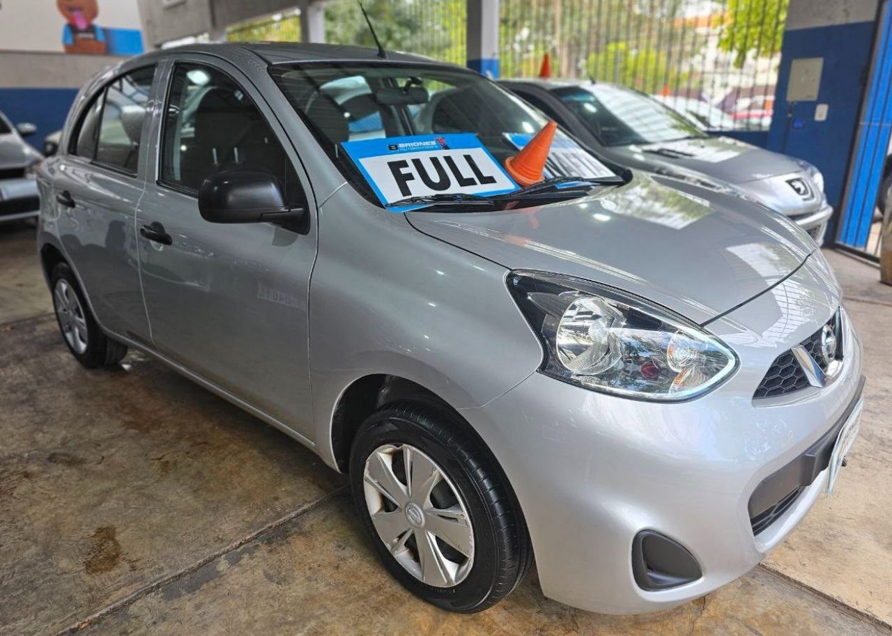 Nissan March Usado en Mendoza, deRuedas
