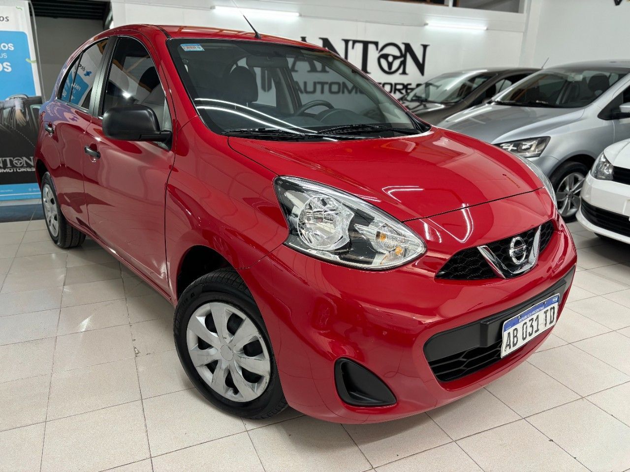 Nissan March Usado en Mendoza, deRuedas